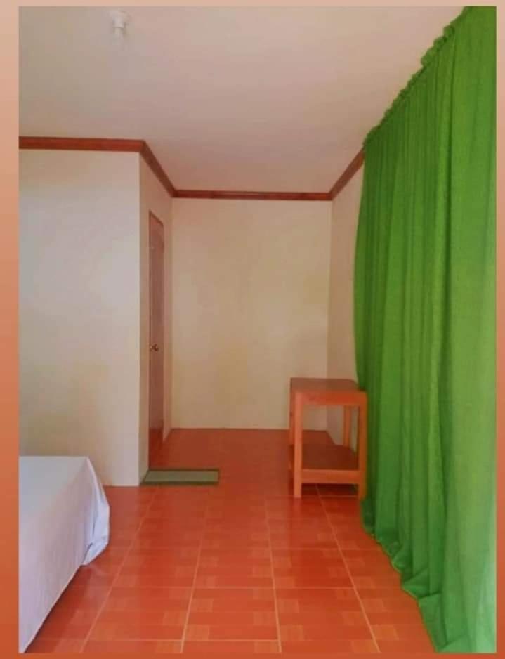 Gold Star Inn Сікіхор Номер фото